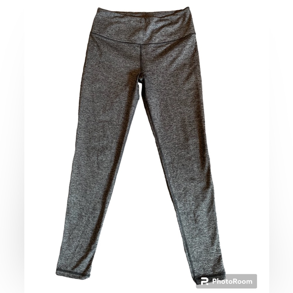 Victoria’s Secret leggings. Heather gray. Size M.